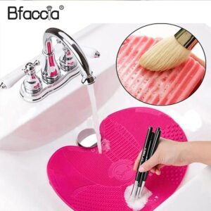 Soft Silicone Makeup Brush Cleaner With Sucker Cleaning Makeup Foundation Eyeshadow Makeup Brushes Cleaner Pad Scrubber Board